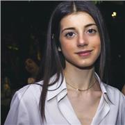 Giovane diplomata disponibile per ripetizioni, aiuto compiti e supporto nel metodo di studio in grammatica e letteratura italiana